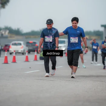 Runner Photo 7550560