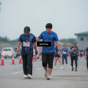 Runner Photo 7550568