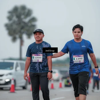 Runner Photo 7550571