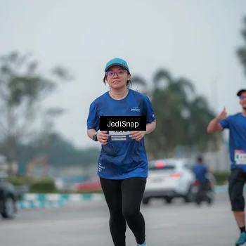 Runner Photo 7550592