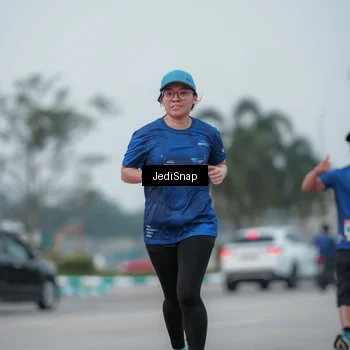 Runner Photo 7550602