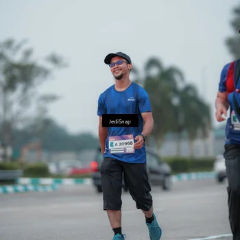 Runner Photo 7550606