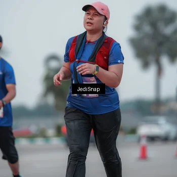 Runner Photo 7550610