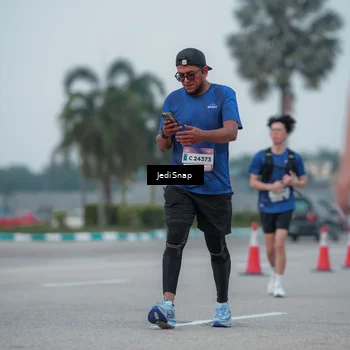 Runner Photo 7550624
