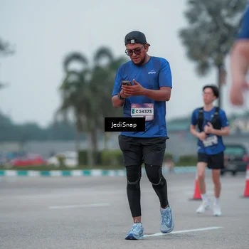 Runner Photo 7550625