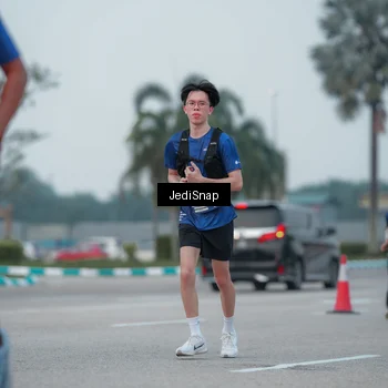 Runner Photo 7550635