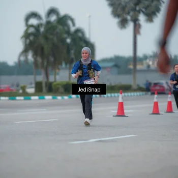 Runner Photo 7550640
