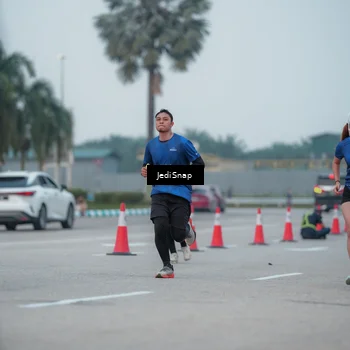 Runner Photo 7550647