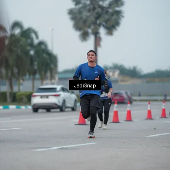 Runner Photo 7550649