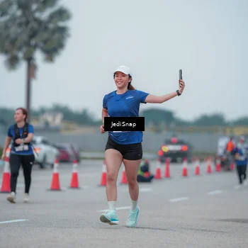 Runner Photo 7550652