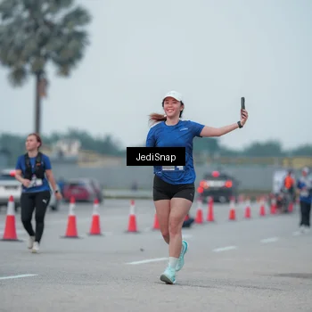 Runner Photo 7550655