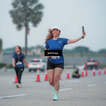 Runner Photo 7550657