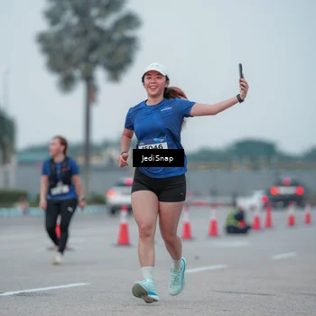 Runner Photo 7550659