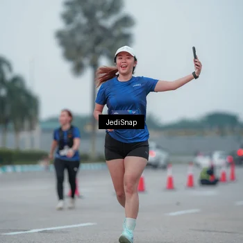 Runner Photo 7550663
