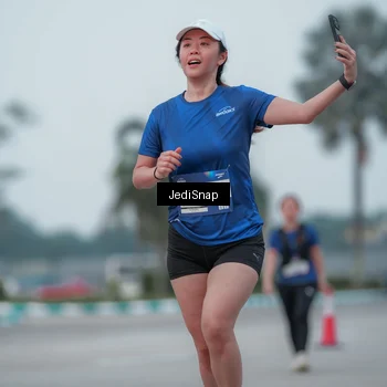 Runner Photo 7550669