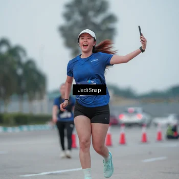 Runner Photo 7550670