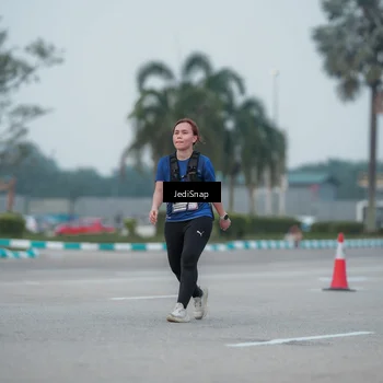 Runner Photo 7550671