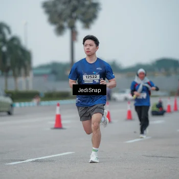 Runner Photo 7550680