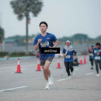 Runner Photo 7550681