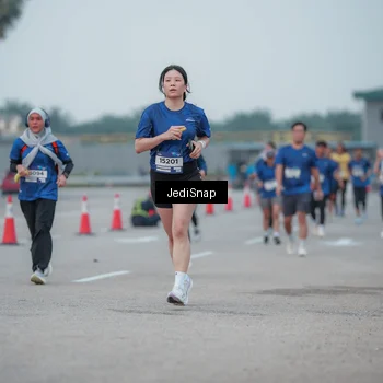 Runner Photo 7550686