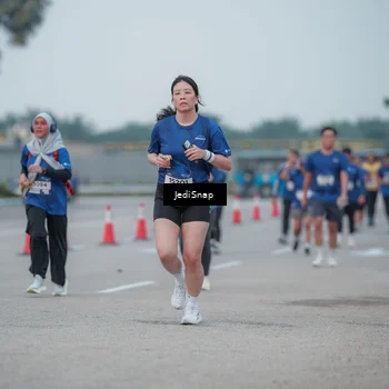 Runner Photo 7550689
