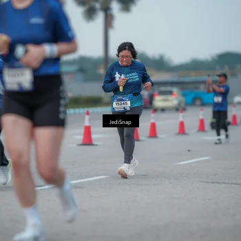 Runner Photo 7550698