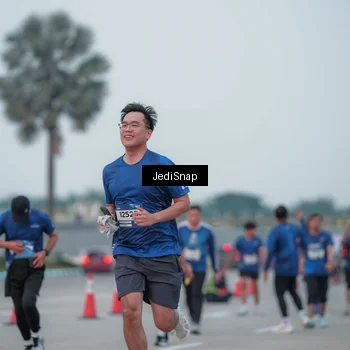 Runner Photo 7550707