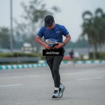 Runner Photo 7550713