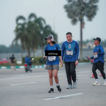 Runner Photo 7550722