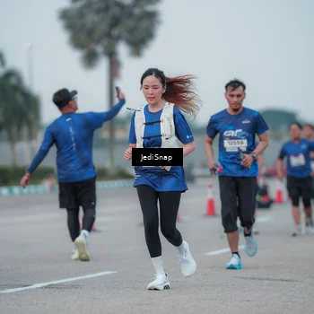 Runner Photo 7550732