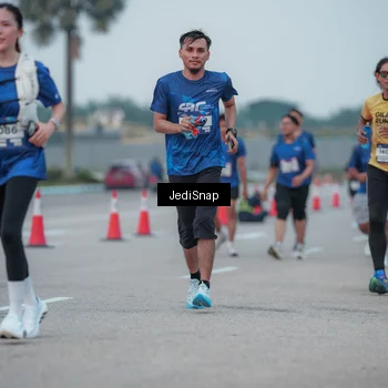 Runner Photo 7550741