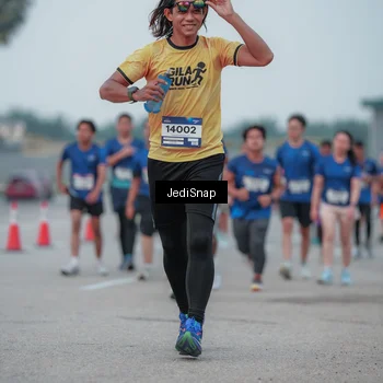 Runner Photo 7550747