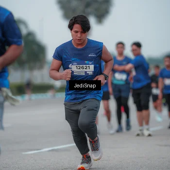 Runner Photo 7550770