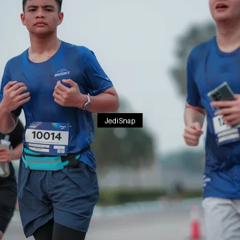 Runner Photo 7550794