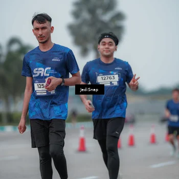 Runner Photo 7550797