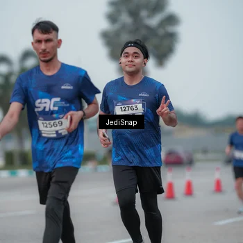 Runner Photo 7550798