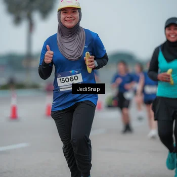 Runner Photo 7550804