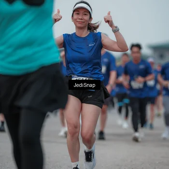 Runner Photo 7550813