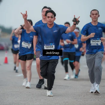 Runner Photo 7550820
