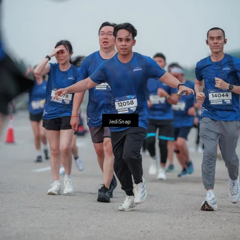Runner Photo 7550824