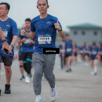 Runner Photo 7550829