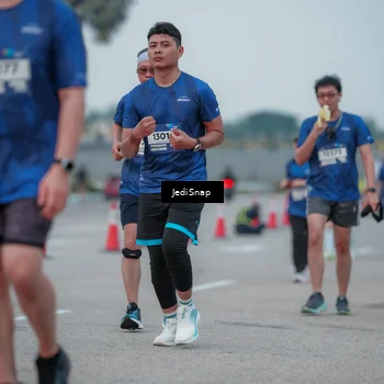Runner Photo 7550834