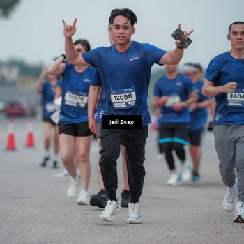 Runner Photo 7550836