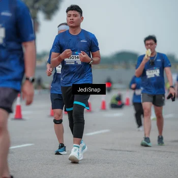 Runner Photo 7550841