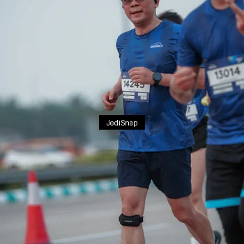 Runner Photo 7550852