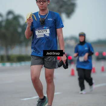 Runner Photo 7550855