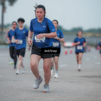 Runner Photo 7550873