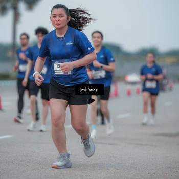 Runner Photo 7550874