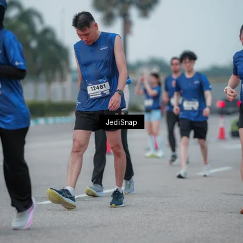 Runner Photo 7550875