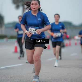 Runner Photo 7550877